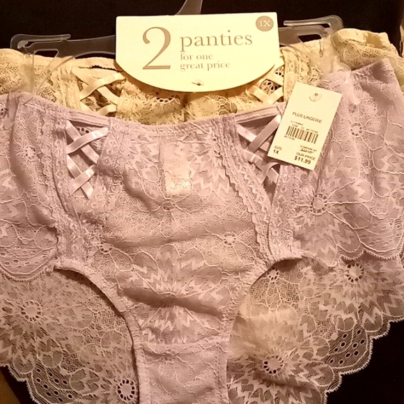 2 lace panties - Picture 1 of 3